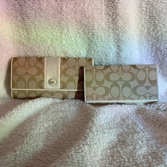 Coach Handbags - Coach Signature Wallet with checkbook cover